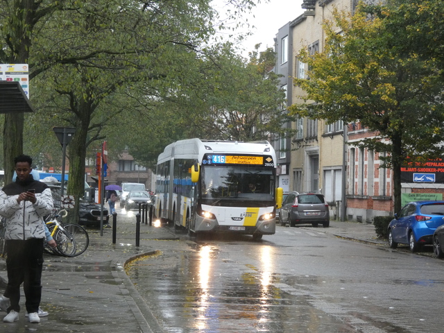 Foto van DeLijn VDL Citea SLFA-180 Hybrid 2800 Gelede bus door Delijn821