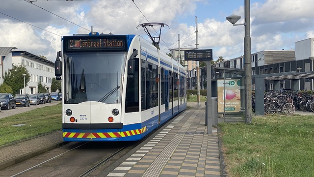 Foto van GVB Siemens Combino (2-richting) 2201 Tram door_gemaakt CSSG911