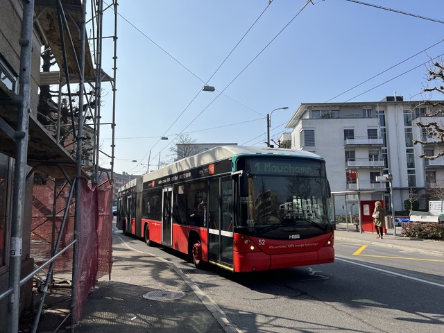 Foto van VB Hess Swisstrolley 52 Gelede bus door Stadsbus