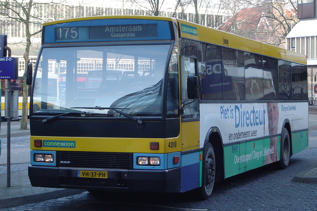Foto van CXX Den Oudsten B88 4318 Standaardbus door wyke2207