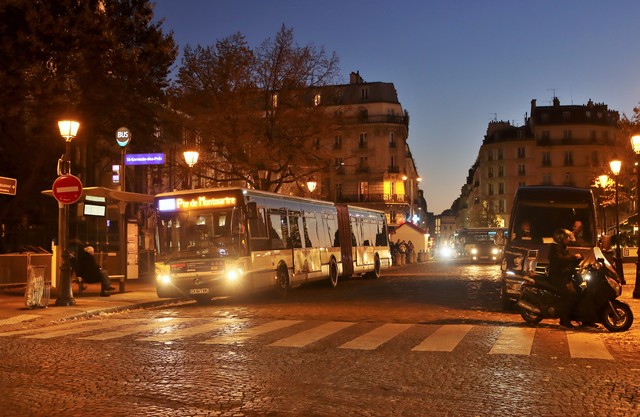 Foto van RATP Irisbus Citelis (18mtr) 1669 Gelede bus door mauricehooikammer