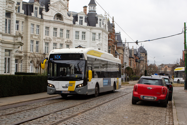 Foto van DeLijn VDL Citea SLF-120 Hybrid 5903 Standaardbus door JacobTrains