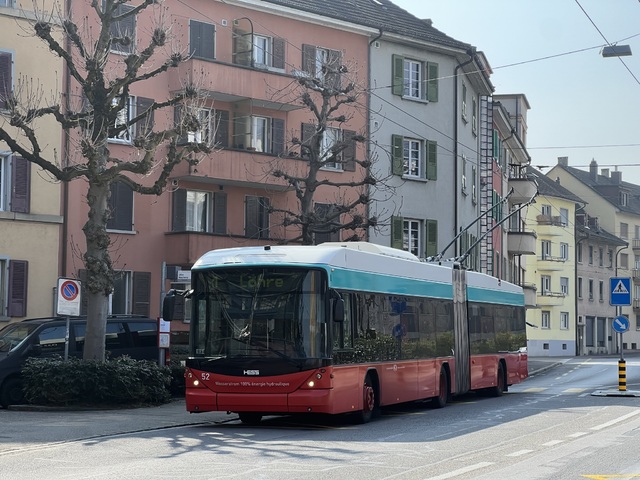 Foto van VB Hess Swisstrolley 52 Gelede bus door Stadsbus