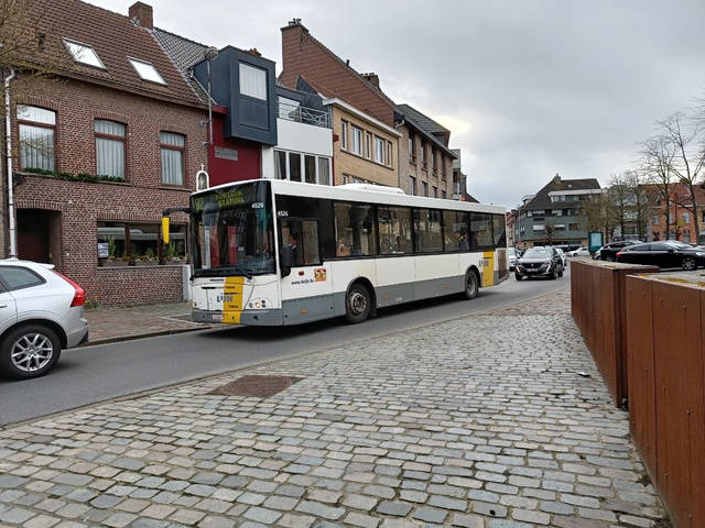 Foto van DeLijn Jonckheere Transit 2000 4526 Standaardbus door BusfanTom