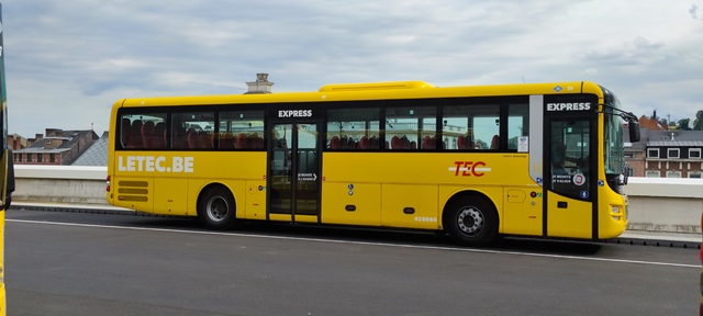 Foto van TEC MAN Lion's Intercity 420886 Semi-touringcar door MHVentura