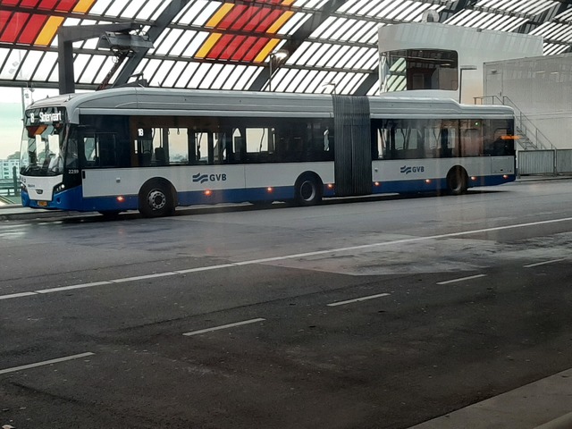 Foto van GVB VDL Citea SLFA-180 Electric 2259 Gelede bus door vrijgezel