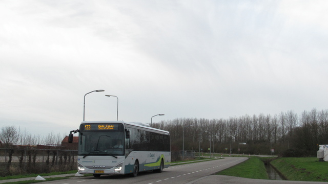 Foto van CXX Iveco Crossway LE (13mtr) 5560 Standaardbus door jvroegindeweij