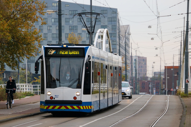 Foto van GVB Siemens Combino (2-richting) 2202 Tram door TrainspotterAmsterdam