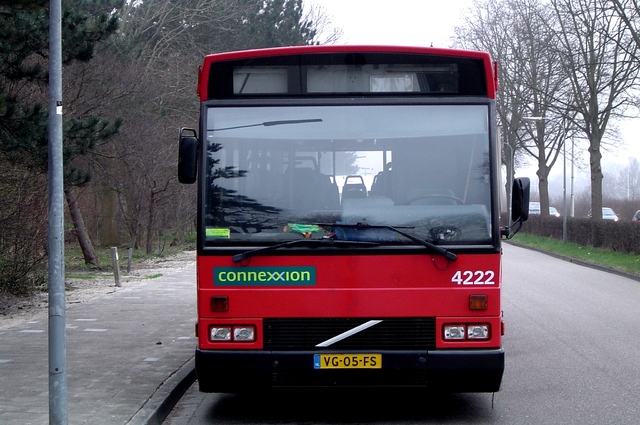 Foto van CXX Den Oudsten B88 4222 Standaardbus door wyke2207