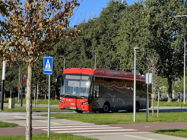 Foto van RET VDL Citea SLE-120 Hybrid 1296 Standaardbus door Stadsbus