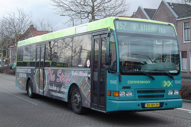 Foto van CXX Berkhof 2000NL 1045 Standaardbus door wyke2207