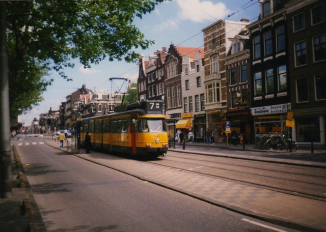 Foto van GVB 4G-Tram 647 Tram door Roel1953