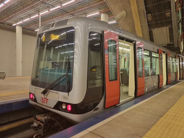 Foto van RET MG2/1 5318 Metro door Tramspoor