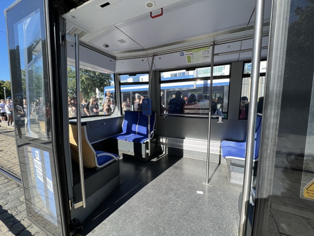 Foto van MVG GT6N 2164 Tram door Stadsbus