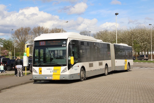 Foto van DeLijn Van Hool AG300 5791 Gelede bus door Mori