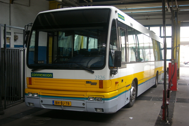 Foto van CXX Den Oudsten B95 2326 Standaardbus door wyke2207