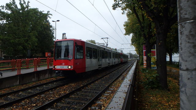 Foto van KVB Stadtbahnwagen B 2328 Tram door Perzik