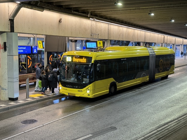 Foto van QBZ Heuliez GX437 ELEC 4829 Gelede bus door_gemaakt Stadsbus