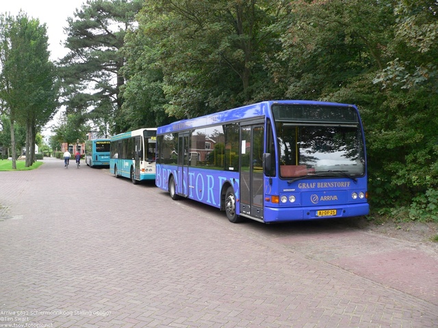 Foto van ARR Berkhof 2000NLF 5832 Standaardbus door tsov