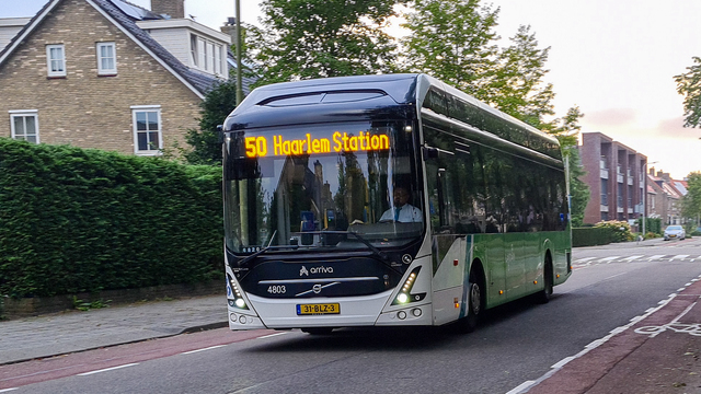 Foto van ARR Volvo 7900 Electric 4803 Standaardbus door Bram8716