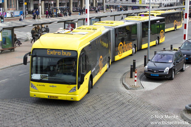 Foto van QBZ Van Hool AGG300 4202 Dubbelgelede bus door_gemaakt Busentrein