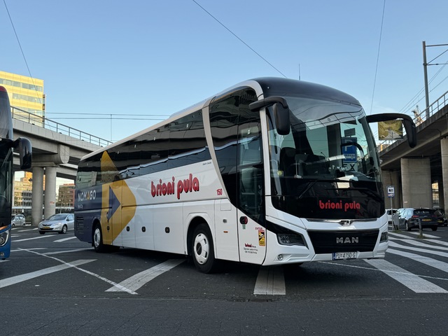 Foto van Brioni MAN Lion's Coach 4150 Touringcar door Stadsbus