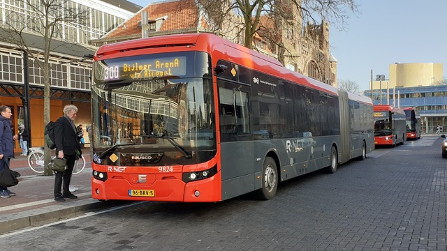 Foto van CXX Ebusco 2.2 (18mtr) 9824 Gelede bus door_gemaakt EdwinBeijeman