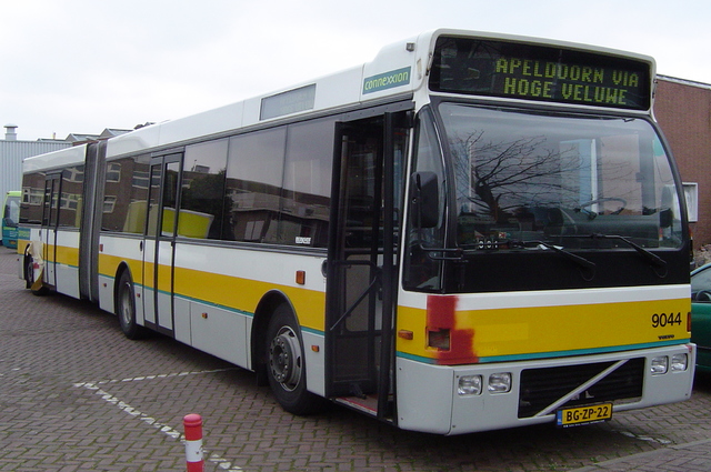 Foto van CXX Berkhof Duvedec G 9044 Gelede bus door_gemaakt wyke2207