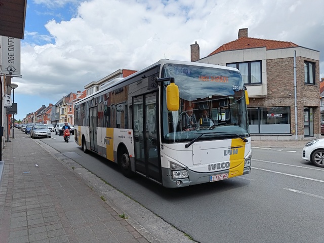 Foto van DeLijn Iveco Crossway LE (12mtr) 220168 Standaardbus door BusfanTom