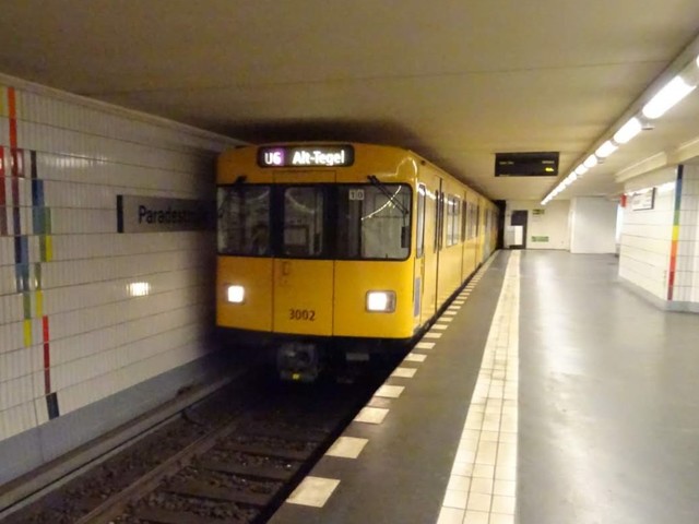 Foto van BVG BVG Baureihe F 3002 Metro door Jossevb
