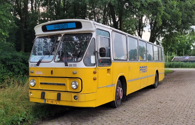 Foto van FRAM Leyland-Den Oudsten Standaardstreekbus 2733 Standaardbus door wmbrands