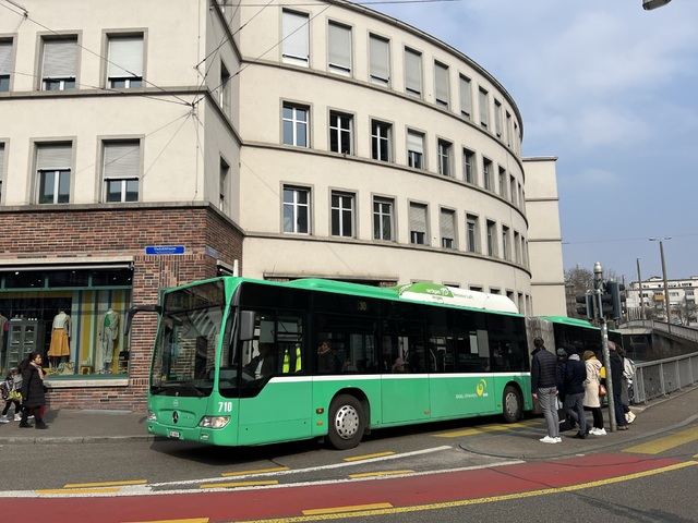 Foto van BVB Mercedes-Benz Citaro G CNG 710 Gelede bus door_gemaakt Stadsbus