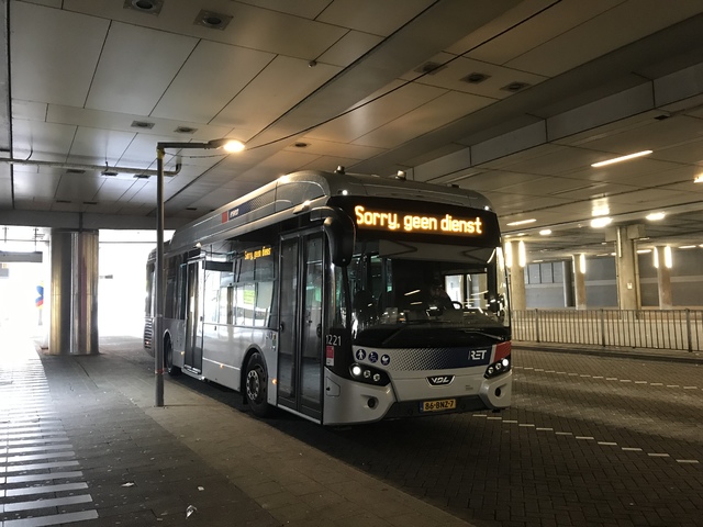 Foto van RET VDL Citea SLE-120 Hybrid 1221 Standaardbus door_gemaakt Rotterdamseovspotter