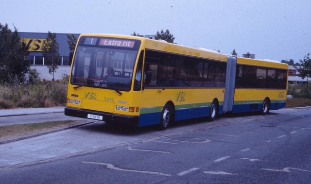Foto van VSL Berkhof 2000NL G 3952 Gelede bus door HSarchief