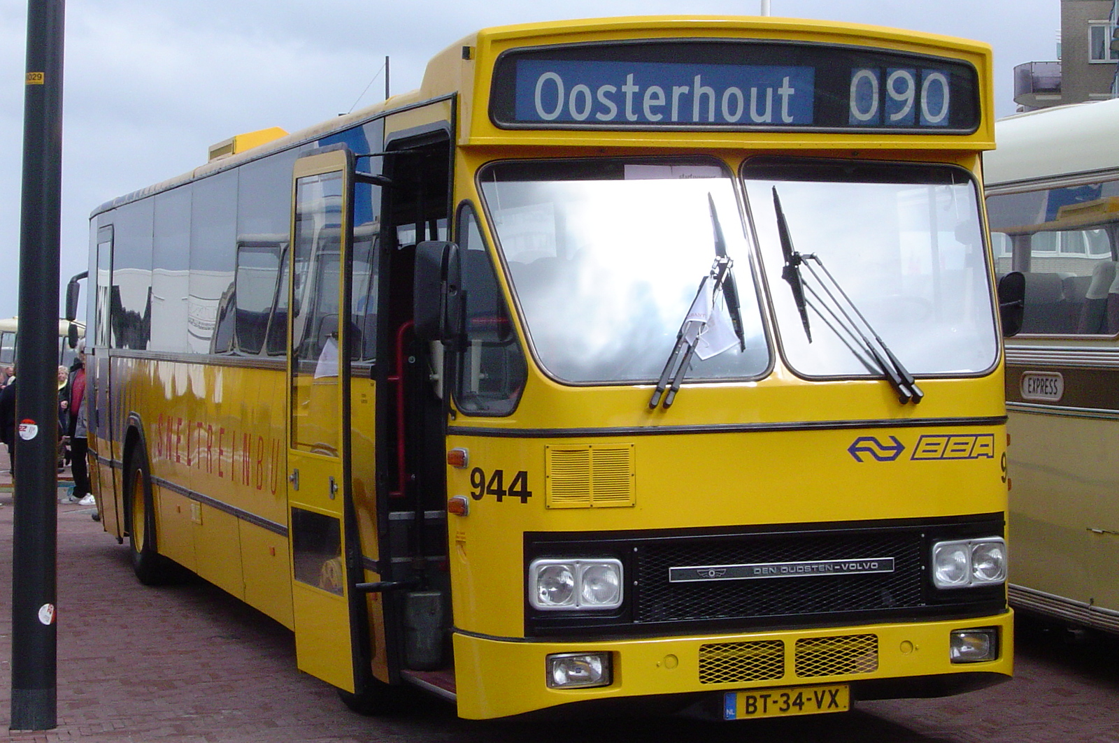 Foto van BBA Volvo-Den Oudsten Standaardstreekbus 944 / ESO 6741