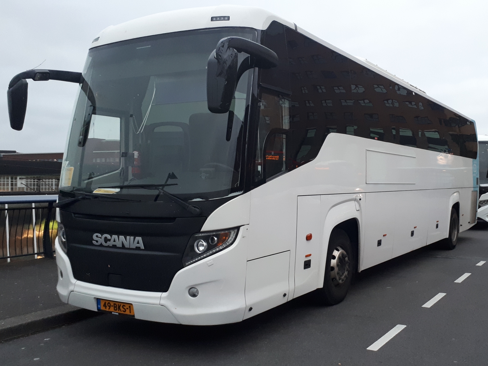 Foto van OOS Scania Touring 269