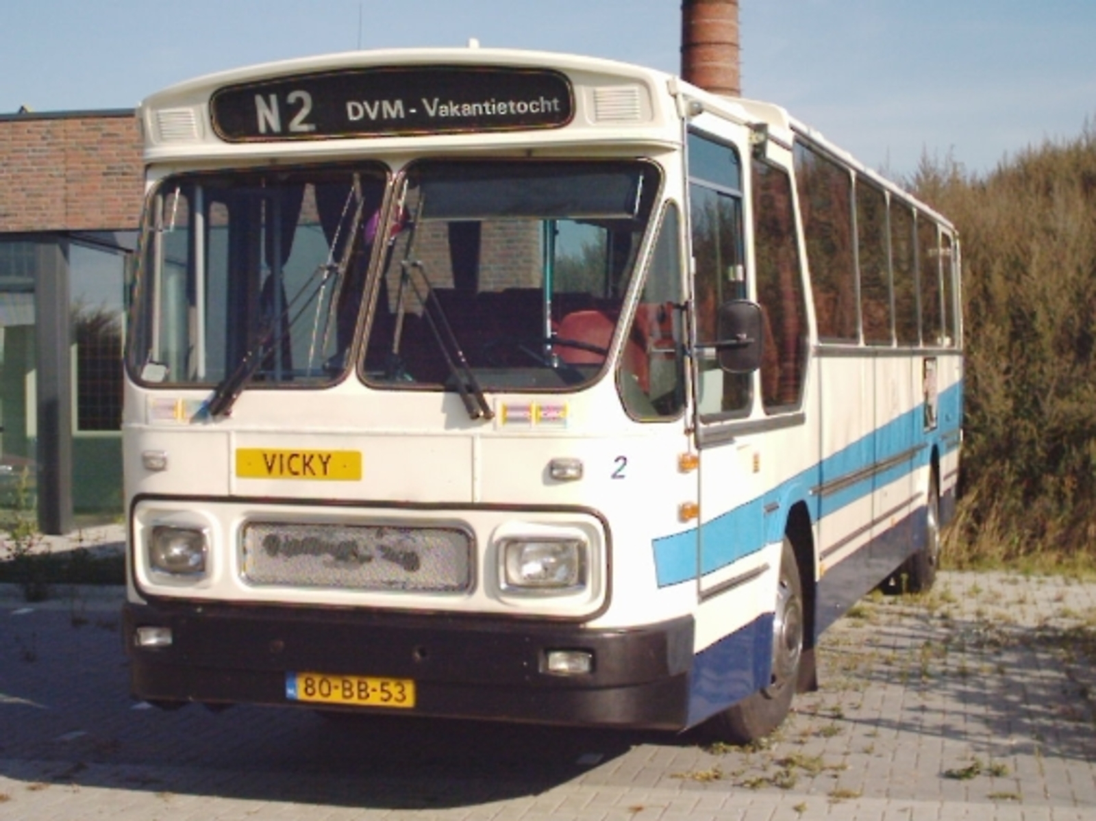 Foto van DVM Leyland-Den Oudsten Standaardstreekbus  305 (ESO 2732)