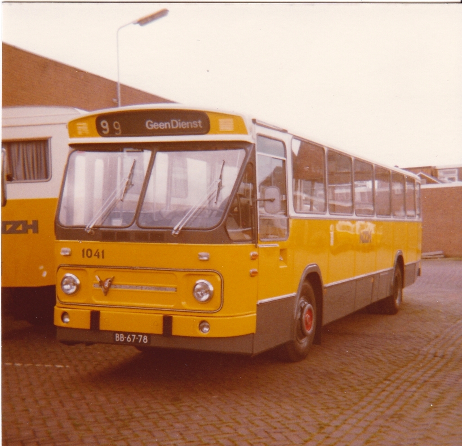 Foto van NZH Leyland-Verheul Standaardstreekbus 1041