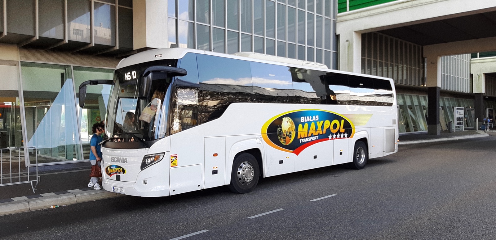 Foto van Mapo Scania Touring ---