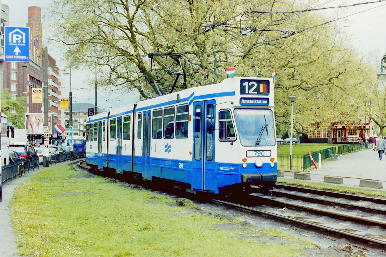 Foto van GVB 9- & 10G-tram 790