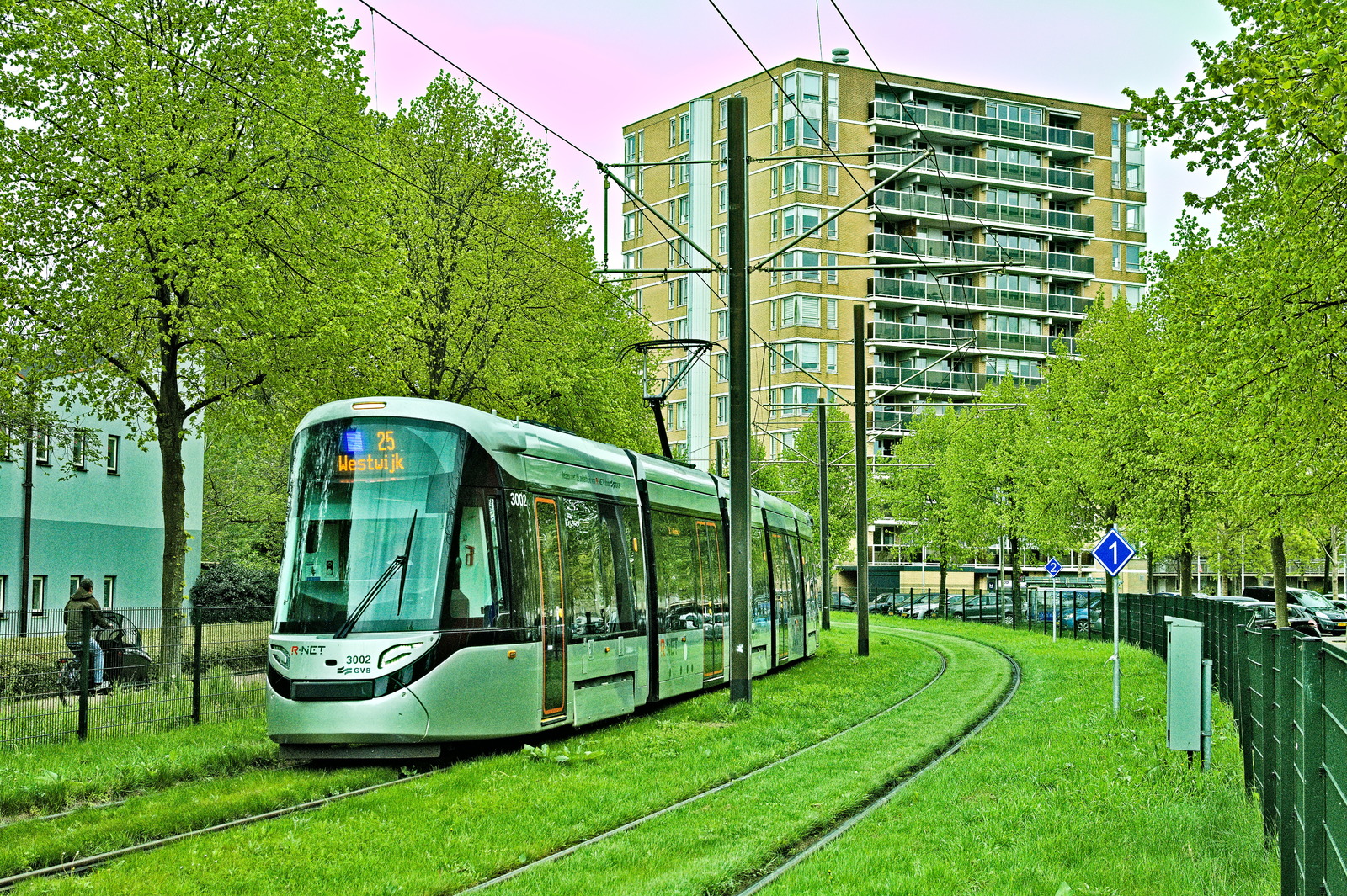 Foto van GVB 15G-tram (Urbos) 3002
