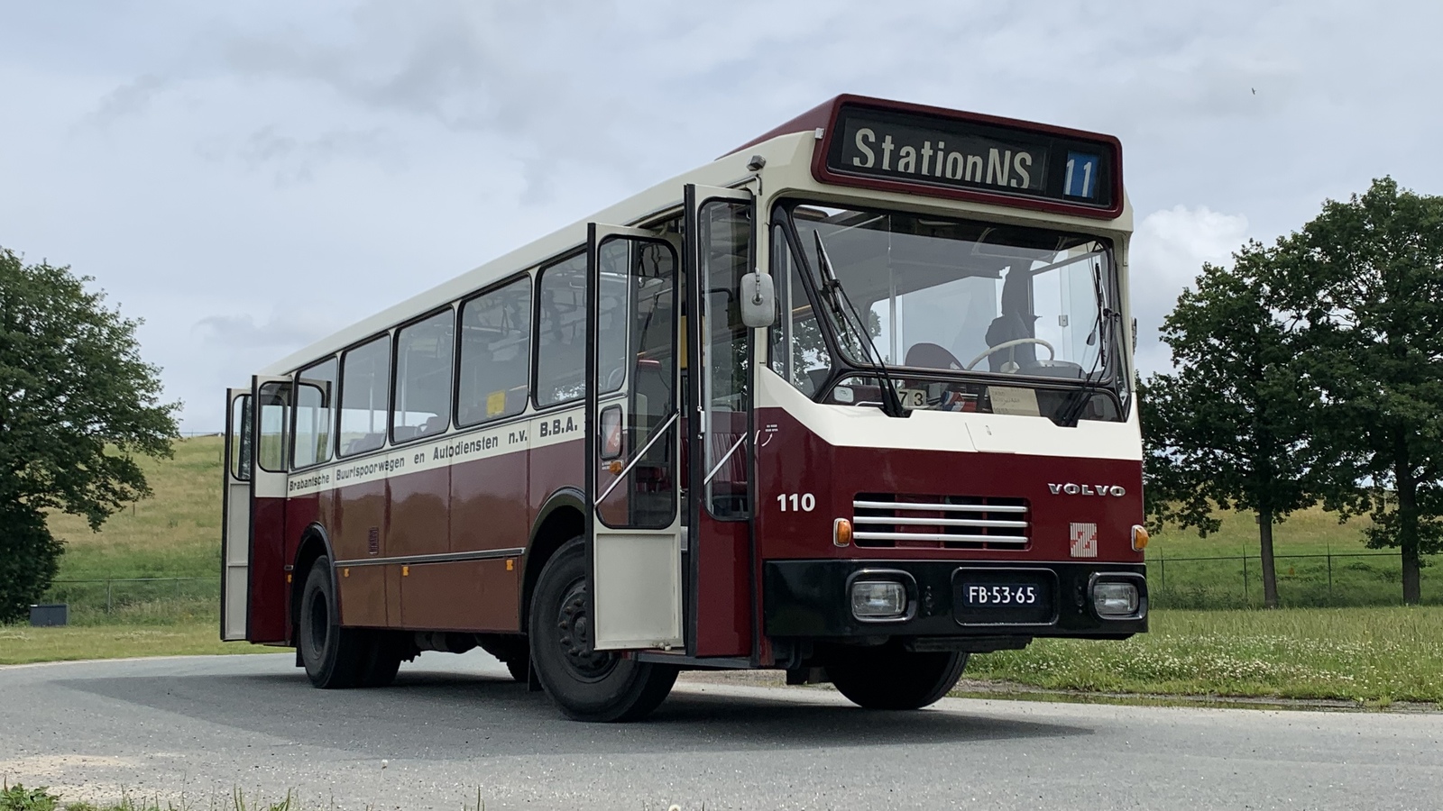 Foto van SVA ZABO standaardbus 110