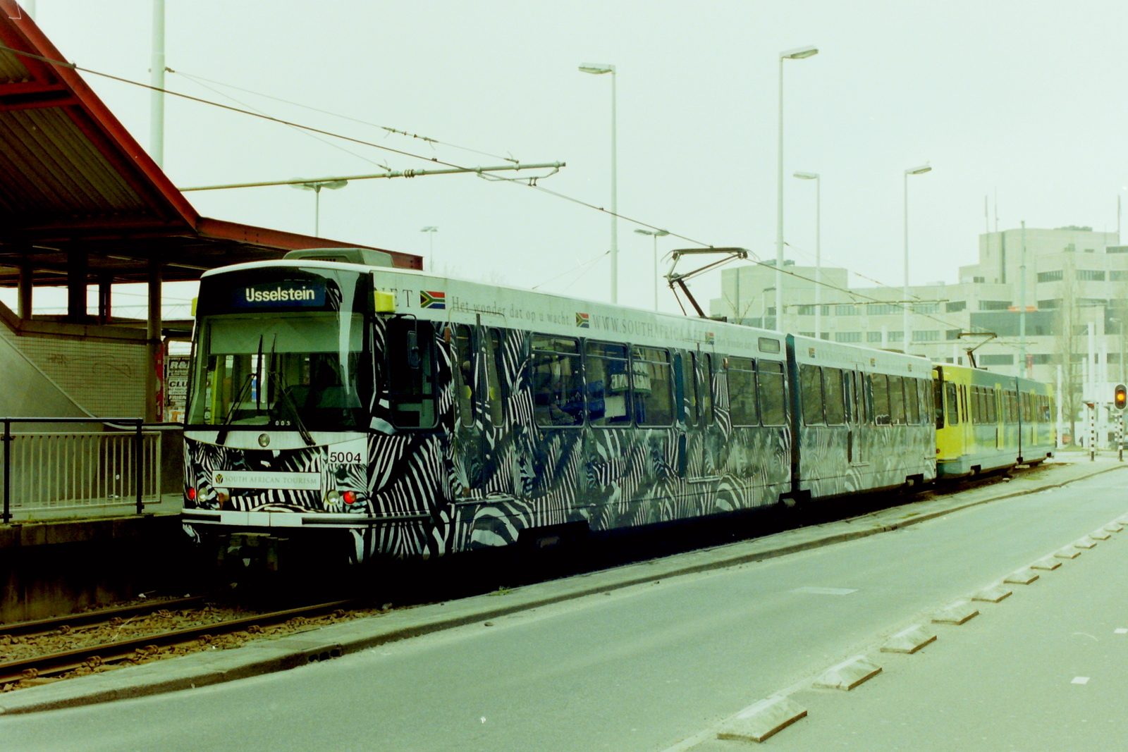 Foto van CXX SIG-tram 5004