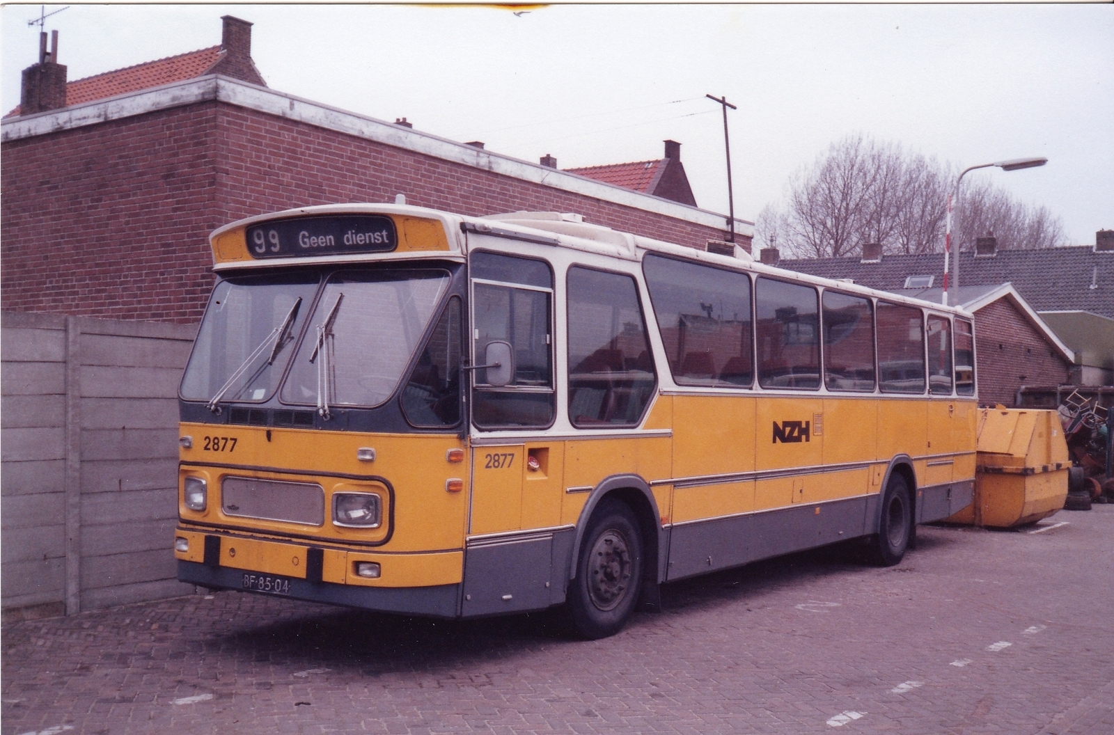 Foto van NZH Leyland-Den Oudsten Standaardstreekbus 2877