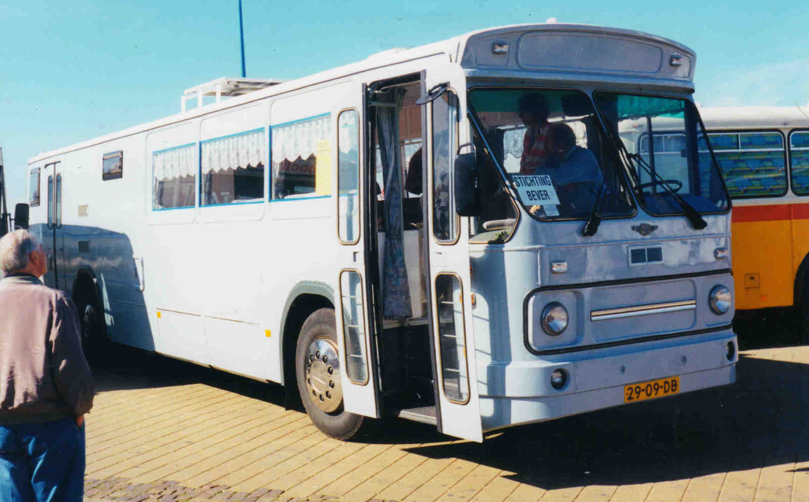 Foto van WN Leyland-Verheul Standaardstreekbus 69