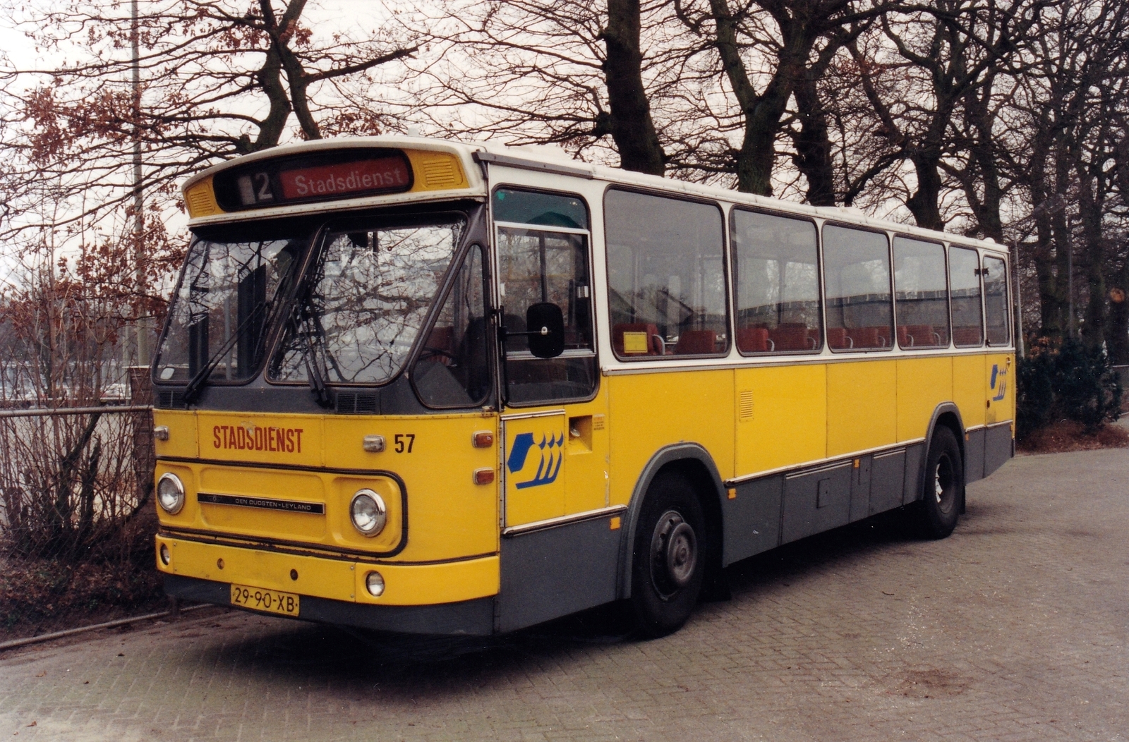 Foto van DVMNWH Leyland-Den Oudsten stadsbus 57 (ESO 5684)