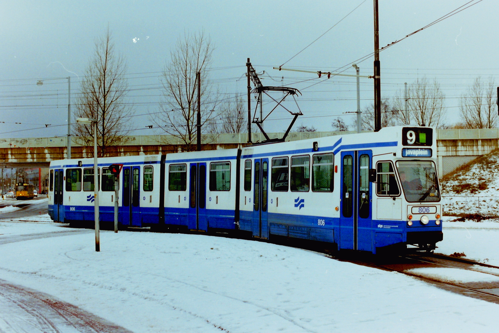 Foto van GVB 9- & 10G-tram 806